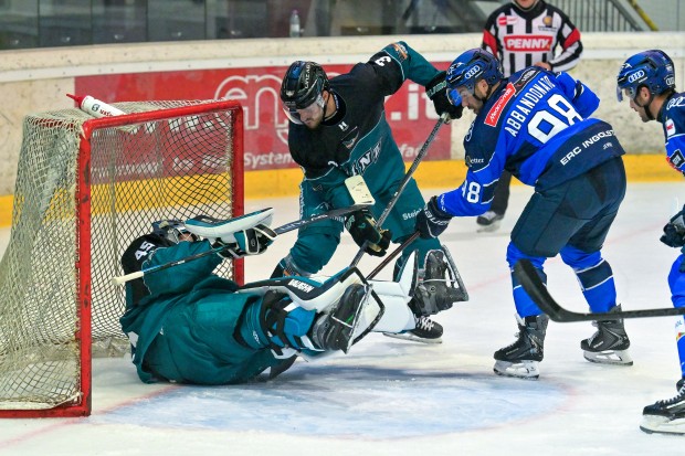 Peter Abbandonato und die Panther sichern sich gegen Linz einen 4:1-Sieg.
Foto: Johannes Traub/JT-Presse.de