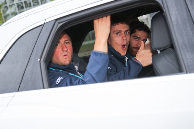 Gut festhalten - Patrick Cannone, Tyler Kelleher und Jerry D'Amigo.  - Foto: Bösl / Audi AG