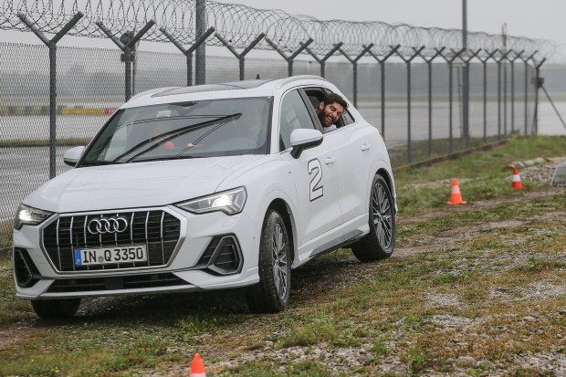 Jerry D'Amigo ist stets für einen Spaß zu haben - Foto: Bösl / Audi AG