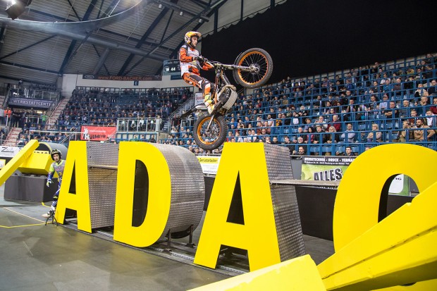 Der ADAC Hallen-Trial ist mittlerweile eine Institution in der Saturn-Arena.

Foto: ADAC