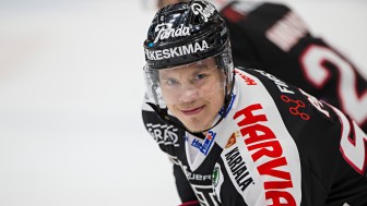 Stürmer Petrus Palmu geht ab sofort für den ERC auf Torejagd.
Foto: Jiri Halttunen Stürmer Petrus Palmu geht ab sofort für den ERC auf Torejagd.
Foto: Jiri Halttunen