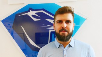 Neuzugang Steven Seigo kam gestern nach seiner Ankunft in Ingolstadt zum Interview in die ERC-Geschäftsstelle. Neuzugang Steven Seigo kam gestern nach seiner Ankunft in Ingolstadt zum Interview in die ERC-Geschäftsstelle.