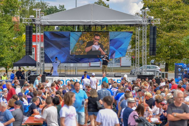 Am Samstag steigt das große Fan-Fest zur Saisoneröffnung vor der Saturn-Arena. Foto: ST-Foto.de / Johannes Traub  