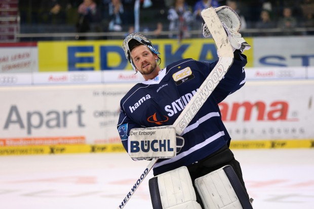 Timo Pielmeier hielt gegen Schwenningen seinen Kasten dicht. Archivfoto: Stefan Bösl / kbumm.de