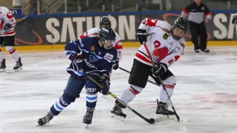 Mit einem 5:0 und einem 5:2-Sieg startete die U20 des ERC in die neue DNL-Saison. Mit einem 5:0 und einem 5:2-Sieg startete die U20 des ERC in die neue DNL-Saison.