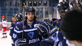 Die U20 um Benedikt Jiranek feierte gegen den Krefelder EV zwei Siege in der DNL.
Foto: Ralf Lüger Die U20 um Benedikt Jiranek feierte gegen den Krefelder EV zwei Siege in der DNL.
Foto: Ralf Lüger
