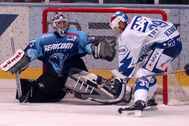 Jimmy Waite mit seinem ersten Shut Out (Fotos:Hockey-Press)