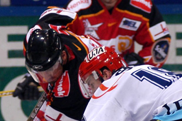 Clayton Young gegen Doug Ast