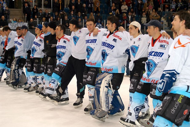 Durften sich zurecht feiern lassen<br>Fotos:Hockey-Press