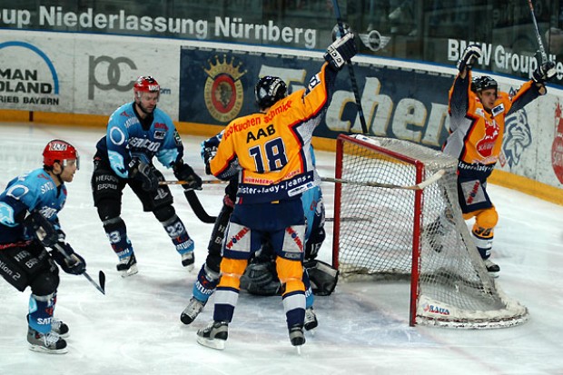 Das 2:3 Anschlußtor durch Thomas Greilinger