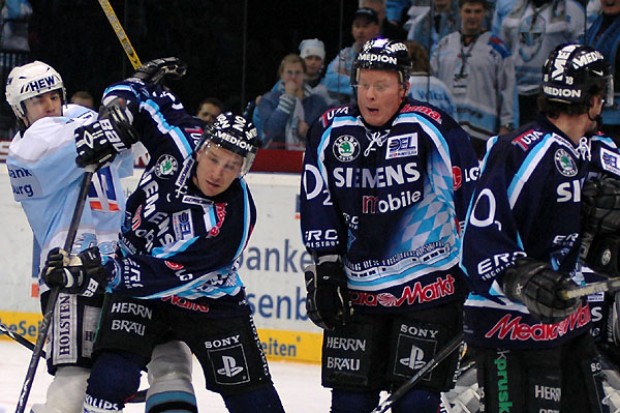 Panther im Trikot "Sonderzug"