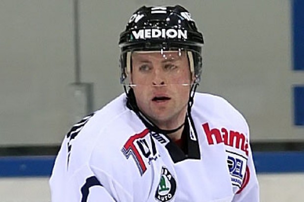 Aaron Ward im Panthertriot
