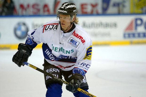 Torschütze zum 2:0 - Lukas Slavetinsky (erstes Saisontor für den 25-jährigen Verteidiger)