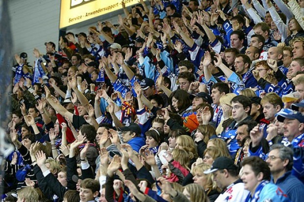 Der 7. Mann - die ERC-Fans standen von Beginn an hinter der Mannschaft