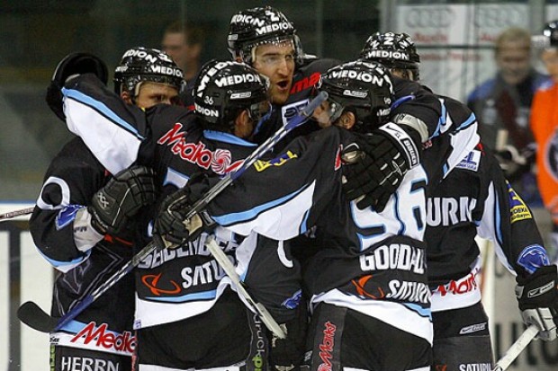 Michael Bakos ließ es im Powerplay zweimal krachen: Siegtor und Assist für den ERC-Verteidiger.