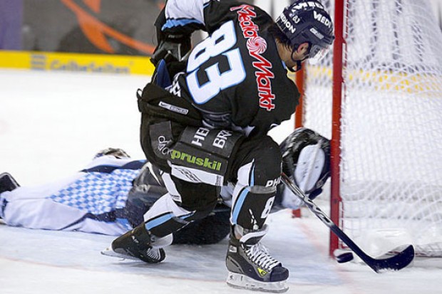 Brad Leeb scheitert bei seinem Break an Mike Bales
