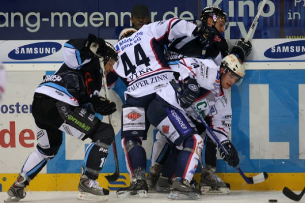 Es war ein hartes Stück Arbeit, aber am Ende holten die Panther mit einem 5:4 nach Verlängerung zwei Punkte in Iserlohn.