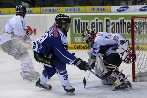 Torchance für Thomas Greilinger. Foto: Sport-Press
