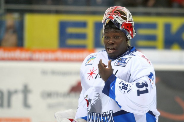 Shut-Out für Fredrick Brathwaite. Insgesamt hielt der Mannheimer Keeper 30 Schüsse. Foto:  Stefan Bösl - www.kbumm.de