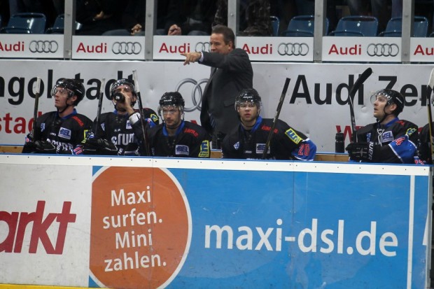 Vor Rich Chernomaz und dem Team liegt noch viel Arbeit. Foto: Stefan Bösl - www.kbumm.de
