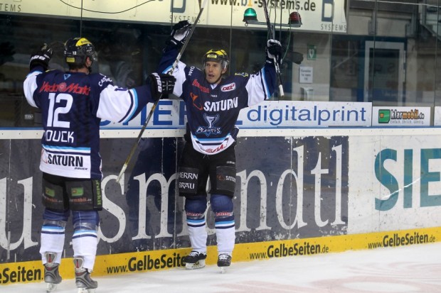Doppeltorschütze Rick Girard erzielte auch das Game-Winning-Goal! Foto: Stefan Bösl - www.kbumm.de