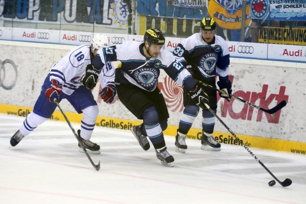 Craig Weller war von Beginn an sehr präsent und fuhr seine Checks konsequent zu Ende. Foto: Stefan Bösl - www.kbumm.de