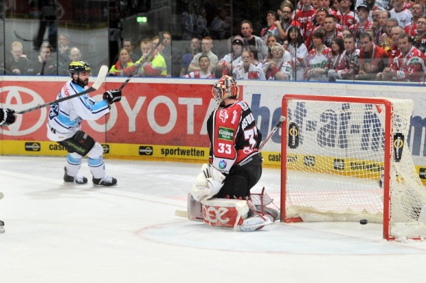 Thomas Greilinger machte den wichtigen 2:2 Ausgleich. Foto: Johannes Sebastian Traub