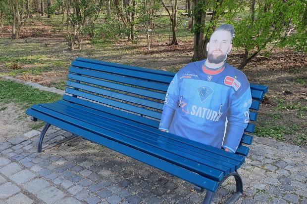 Brandon DeFazio ist beim Wasserlauf an der Tillywiese zu finden.