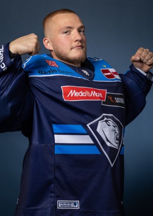 Nico Pertuch 25/26 Nico Pertuch 25/26