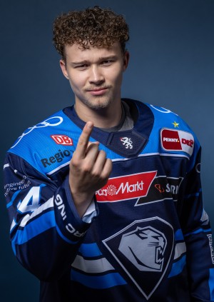 Nicolas Schindler 25/26 Nicolas Schindler 25/26
