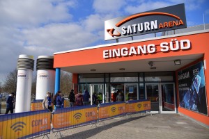 EIngang Süd der SATURN-Arena.
Foto: Johannes Traub/JT-Presse.de