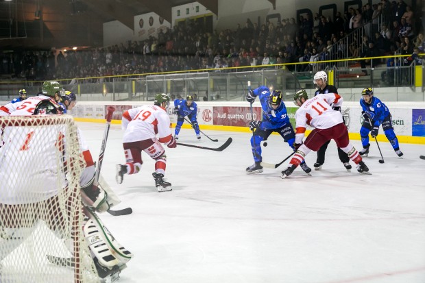 Wie im Vorjahr trifft der ERC auch diesmal zum Turnierauftakt auf den HC Bozen. Foto: Vanna Antonello